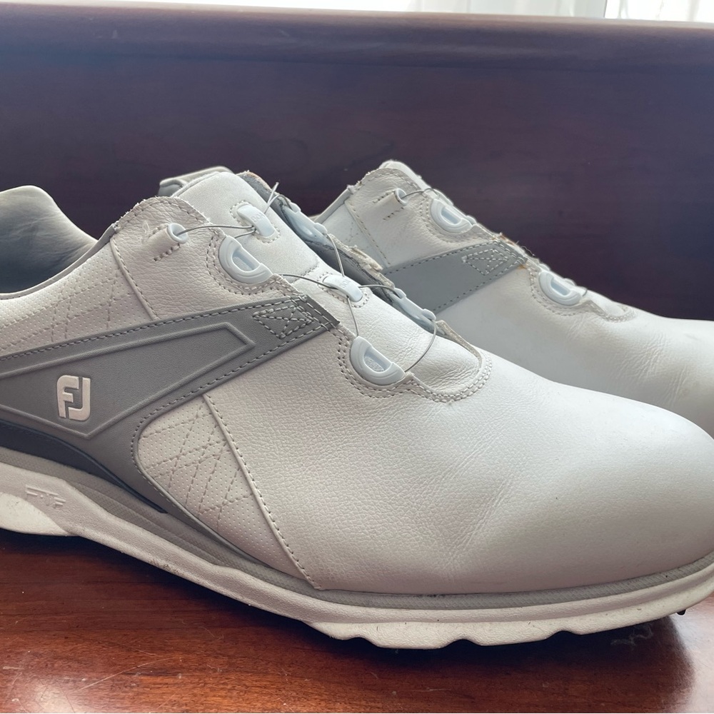 FootJoy Men's Gray Golf Shoes with BOA laces
